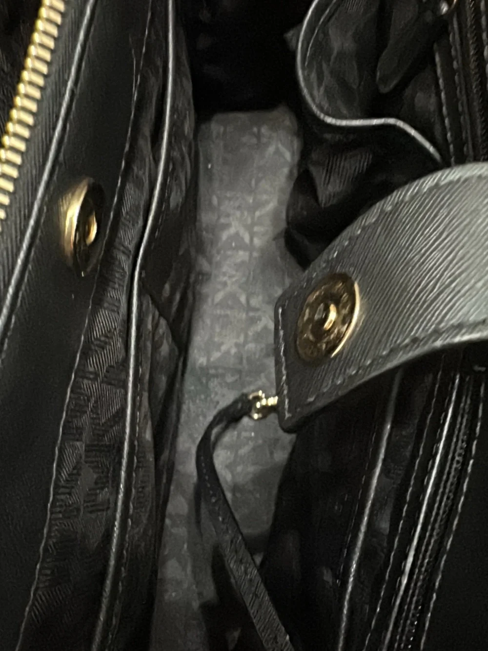 Michael Kors Black Leather Satchel - Perfect for Office, College & Travel